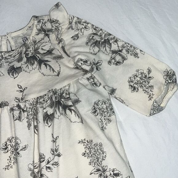 NWOT BABY GAP ROMPER 6/12M - Picture 3 of 6